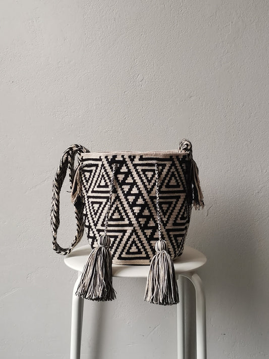 Mochila shoulder bag M/L beige and black 